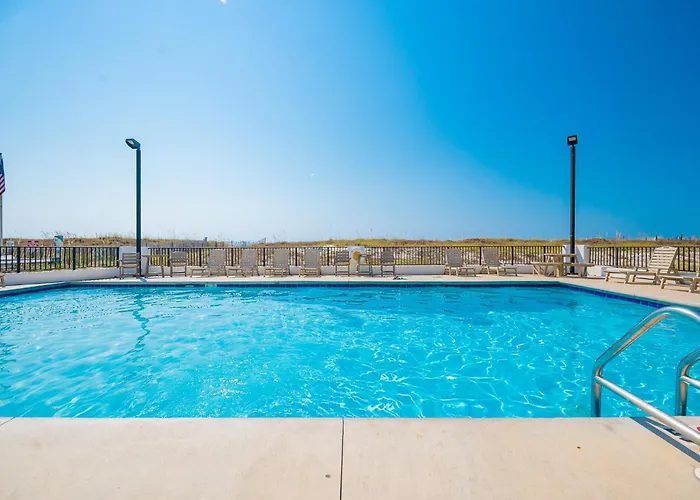 Apartment Island Winds East 703